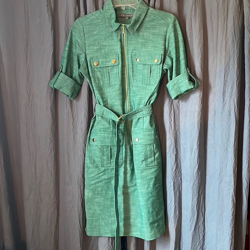 Knee length dress with gold detail
